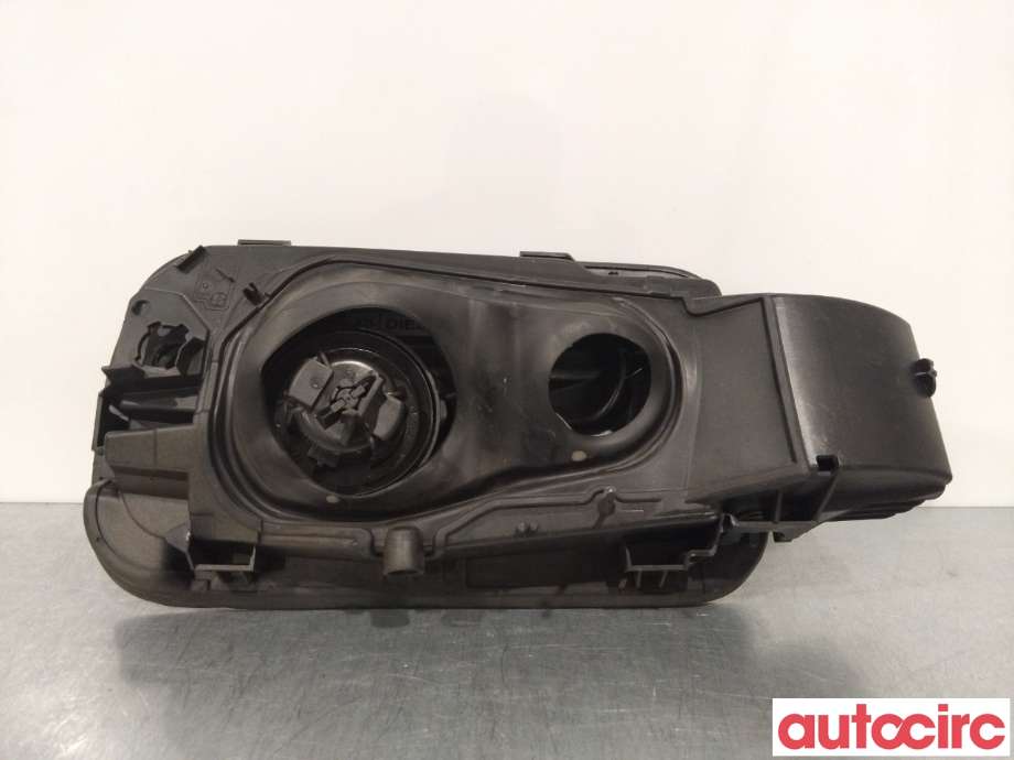 Batterilader inntak/luke til Peugeot Partner 2019-->> (Type III)  (PEUGEOT|9824616880||9817919980)