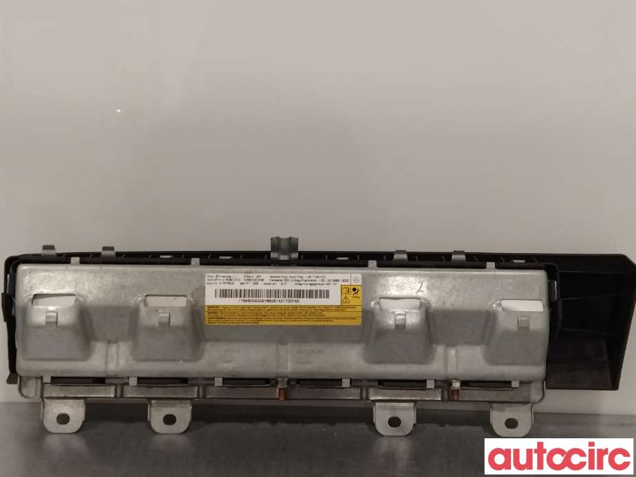 Airbag kne til Mercedes CLA 2013-2019 (C117) (C117) (MERCEDES|A17686003029H68)