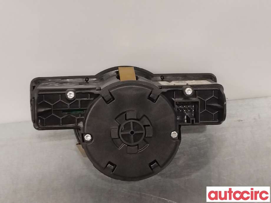 Bryter lys til Mercedes CLA 2013-2019 (C117) (C117) (MERCEDES|A21290505519107)