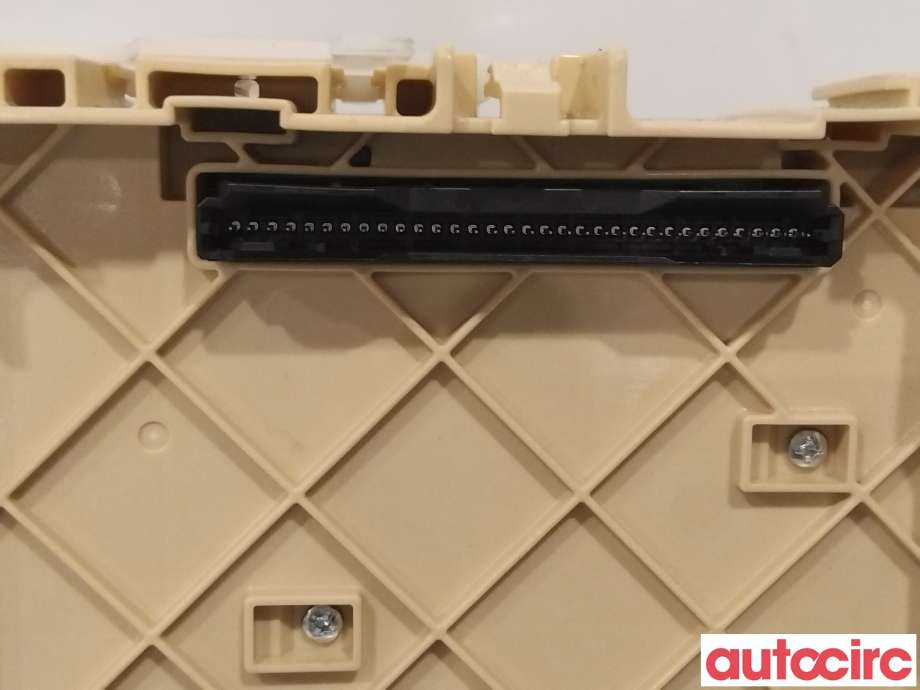 Sikringsboks til Toyota RAV4 2013-2015 (Type IV, Fase 1) (TOYOTA|8273042750|)