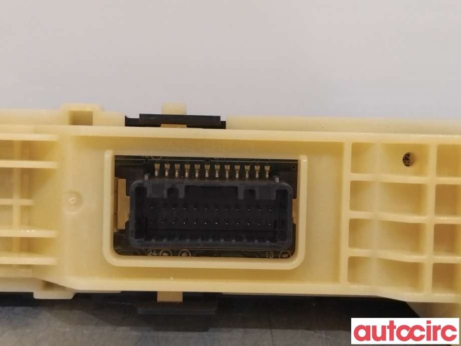 Bryter diverse til Toyota RAV4 2013-2015 (Type IV, Fase 1)  (TOYOTA|8395042080|)