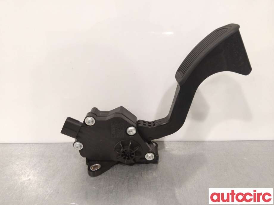 Pedal gass til Toyota RAV4 2013-2015 (Type IV, Fase 1) (TOYOTA|7811042040|)