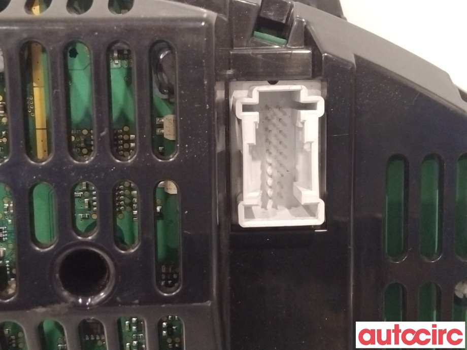 Instrumentpanel til Mercedes C-Klasse 2011-2014 (Fase 2) (W204) (W204) (MERCEDES|A2049004108|)