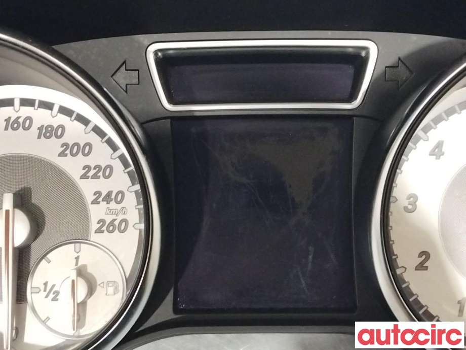 Instrumentpanel til Mercedes CLA 2013-2019 (C117) (C117) (MERCEDES|A1179007500)