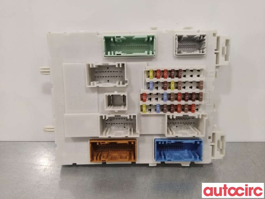 Sikringsboks til Volvo V40 2012-2019 (VOLVO|31394963|)