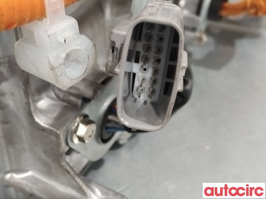 Batterilader (OBC - On Board Charger) til Mitsubishi Outlander 2015-->> (Type III, Fase 2)  (MITSUBISHI|9481A082|W005T70272|)
