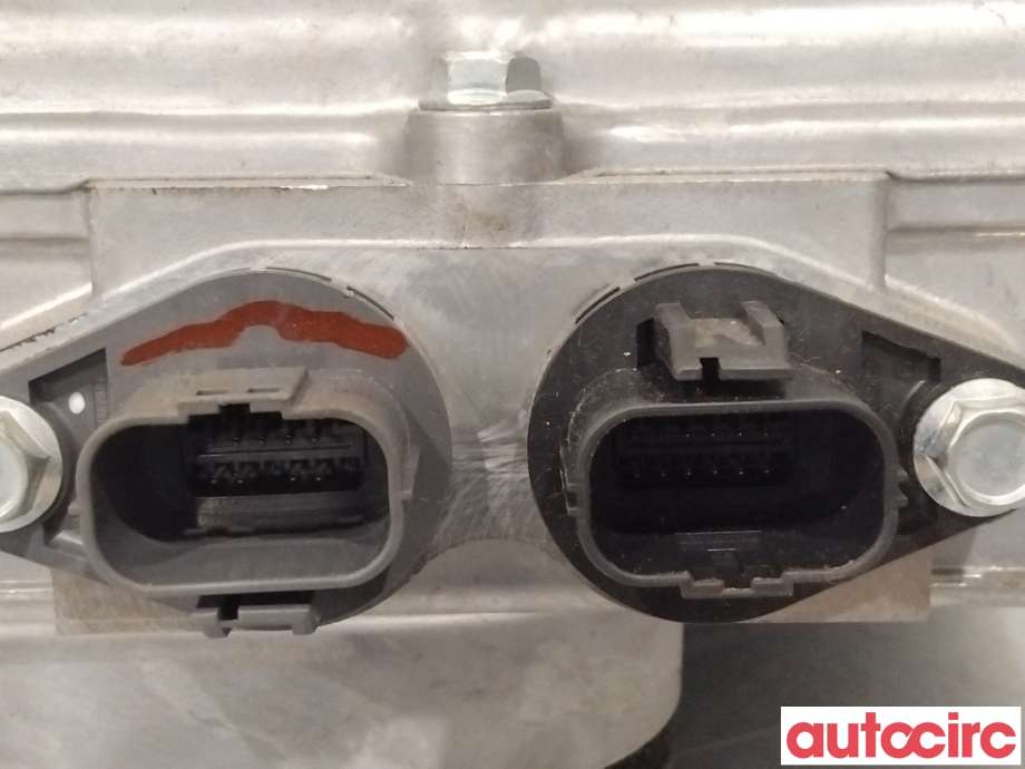 Inverter hybrid til Mitsubishi Outlander 2015-->> (Type III, Fase 2)  (MITSUBISHI|9410A100||9410A098)