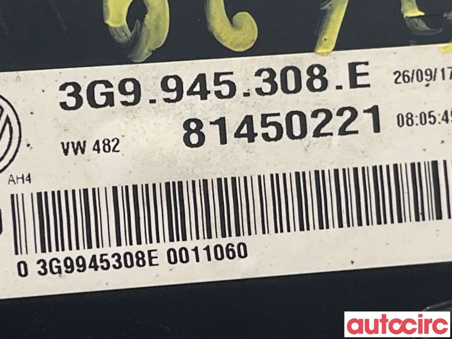 Baklykt høyre indre til VW Passat 2015-2019 (Fase 1) (B8) (B8) (VOLKSWAGEN|3G9945308E|)