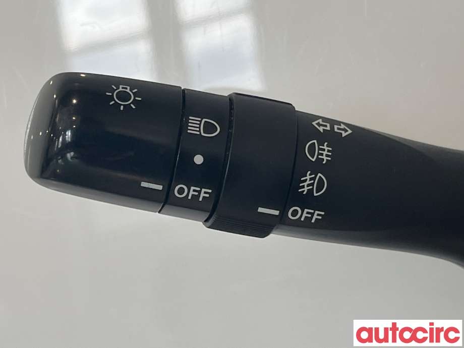 Bryter combi til Toyota RAV4 2006-2009 (Type III, Fase 1)  (TOYOTA|8414042100|8924552030|8465248060)