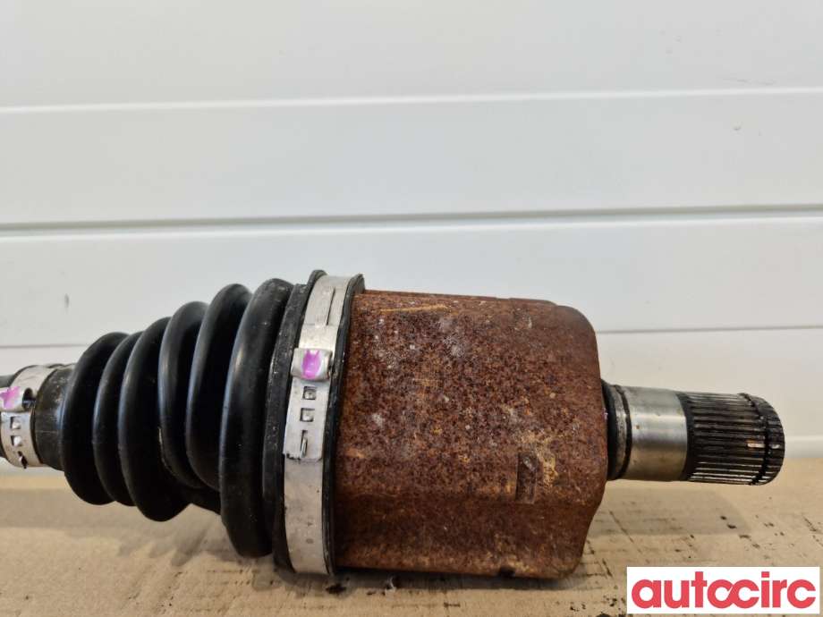 Drivaksel venstre foran til VW Transporter / Caravelle 2015-2019 (T6) (T6) (VOLKSWAGEN|7E0407451EX||7LA407271E)