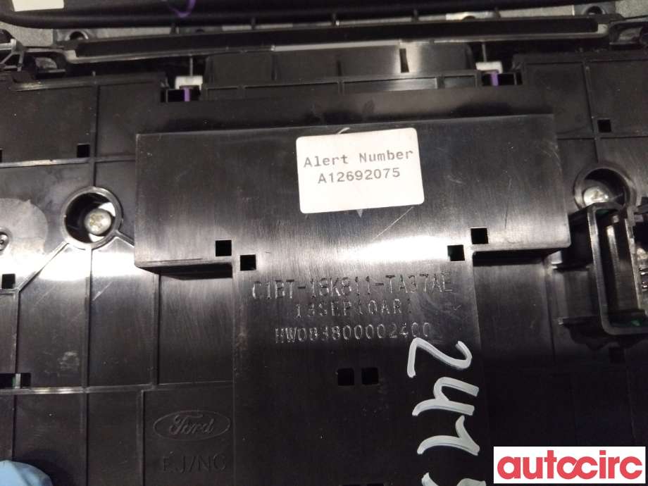Bilstereo diverse til Ford Fiesta 2013-2017 (Type VI, Fase 2)  (FORD|1827433|C1BT-18K811-TA37AE|)