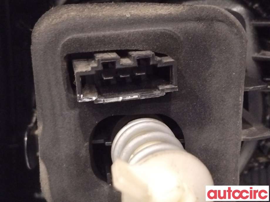 Baklykt venstre til VW Golf VI 2008-2012  (VOLKSWAGEN|5K0945095E|)