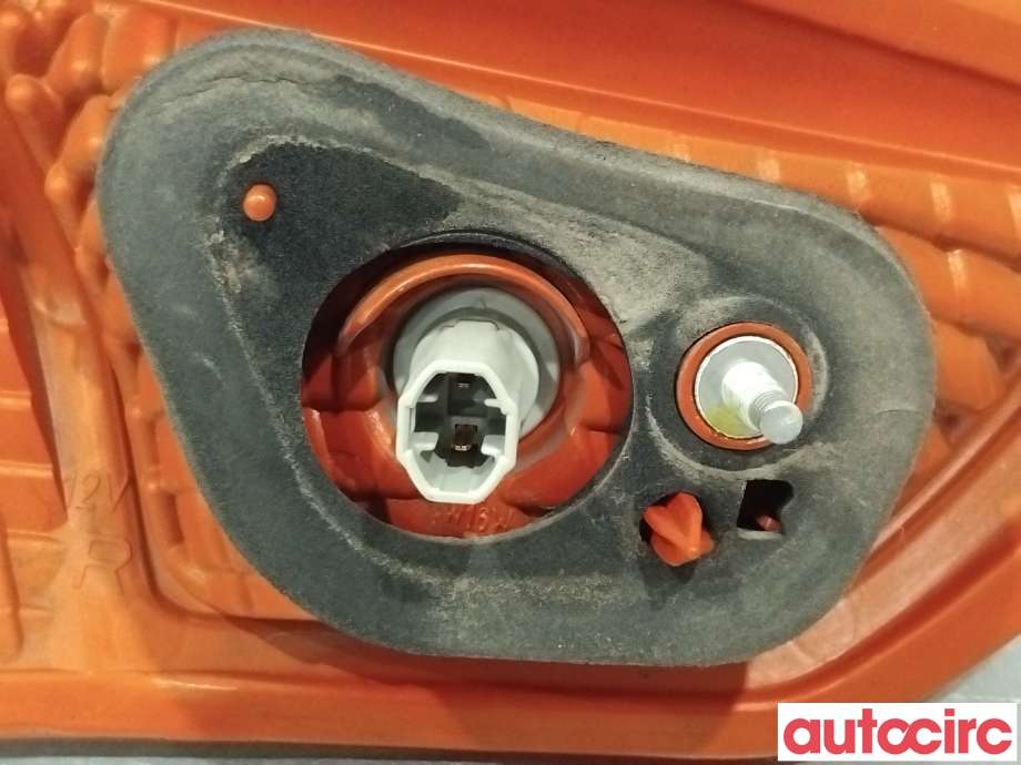 Baklykt høyre indre til Mitsubishi Lancer 2008-2017  (MITSUBISHI|8336A036|)