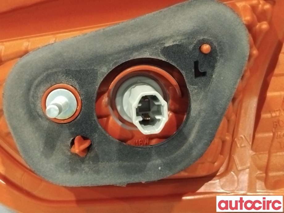 Baklykt venstre indre til Mitsubishi Lancer 2008-2017  (MITSUBISHI|8336A035|)