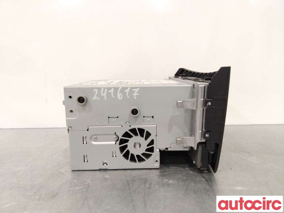 Bilstereo navigasjon til Mercedes E-Klasse 2013-2016 (Fase 2) (W212) (W212) (MERCEDES|A2129005325|)