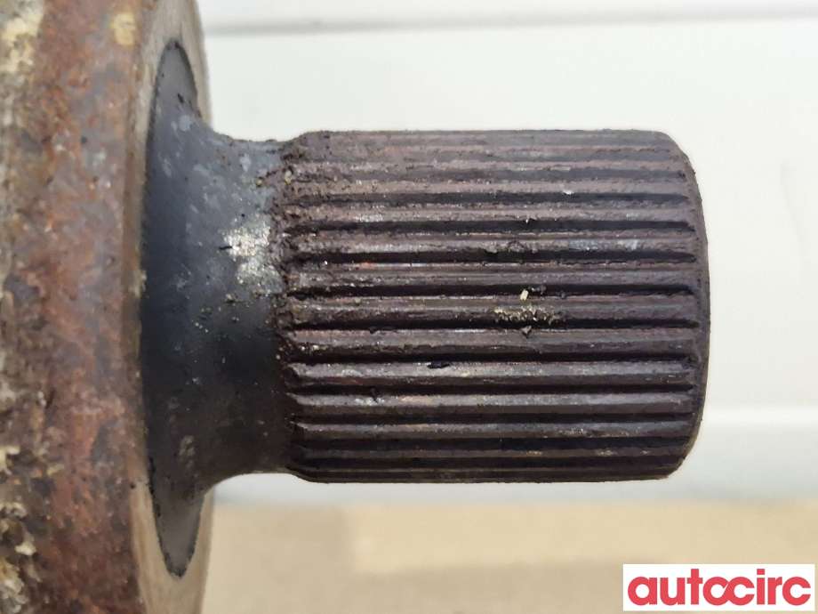 Drivaksel høyre foran til VW Passat 2005-2010 (B6) (B6) (VOLKSWAGEN|3C0407452RX|3C0407272CB|3C0407272CA)
