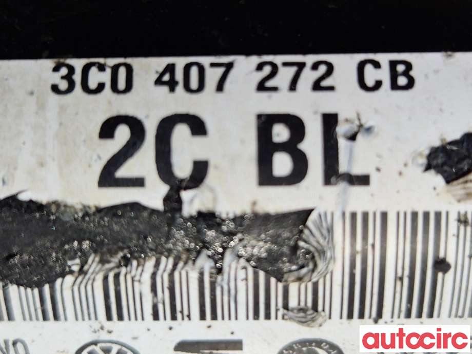 Drivaksel høyre foran til VW Passat 2005-2010 (B6) (B6) (VOLKSWAGEN|3C0407452RX|3C0407272CB|3C0407272CA)