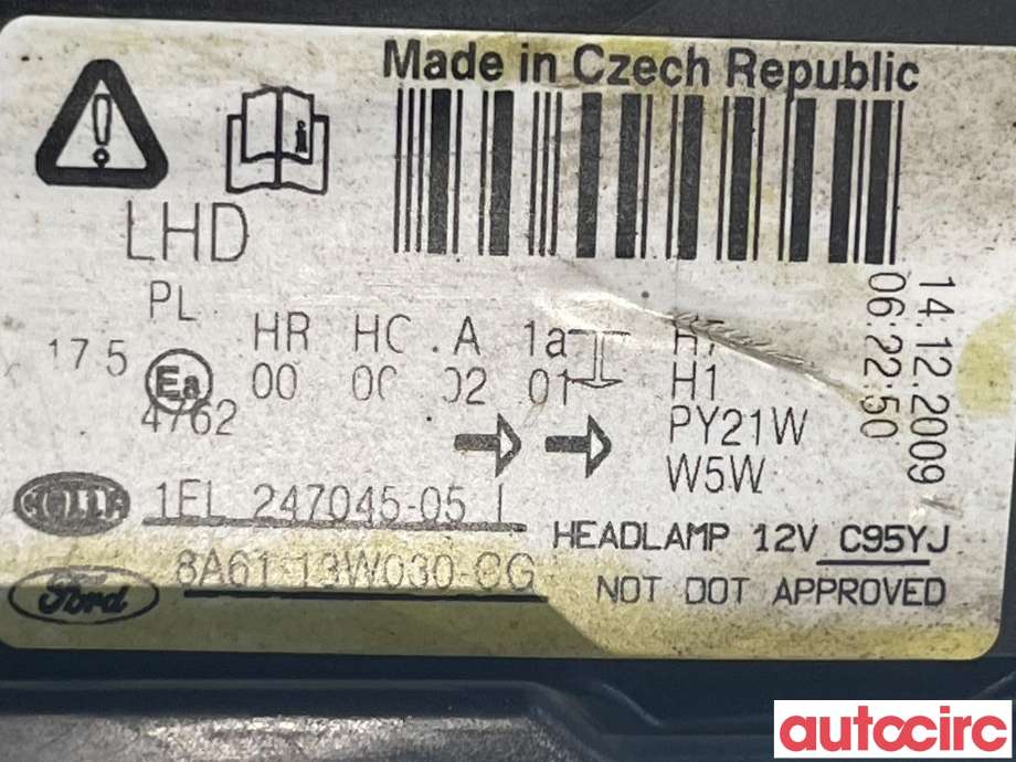 Frontlykt venstre halogen til Ford Fiesta 2008-2012 (Type VI, Fase 1)  (FORD|1740028)