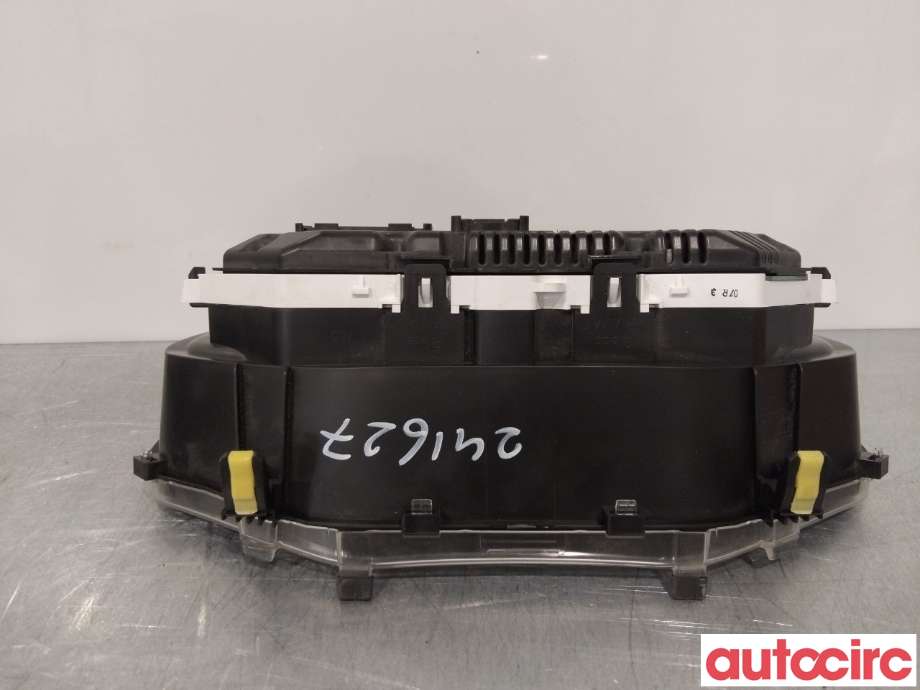 Instrumentpanel til Toyota Yaris 2014-2020 (Type III, Fase 2)  (TOYOTA|838000U390|)