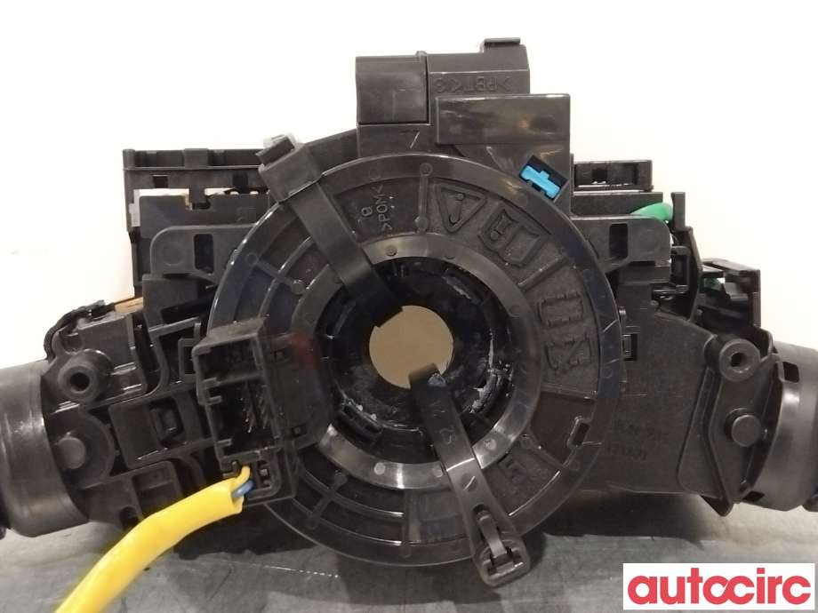 Bryter combi til Toyota Yaris 2014-2020 (Type III, Fase 2) (TOYOTA|843070D060|841400D270|846520D180)