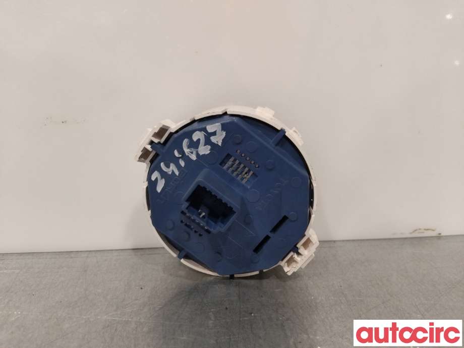 Bryter nødblink til Toyota Yaris 2014-2020 (Type III, Fase 2)  (TOYOTA|839500D100|)
