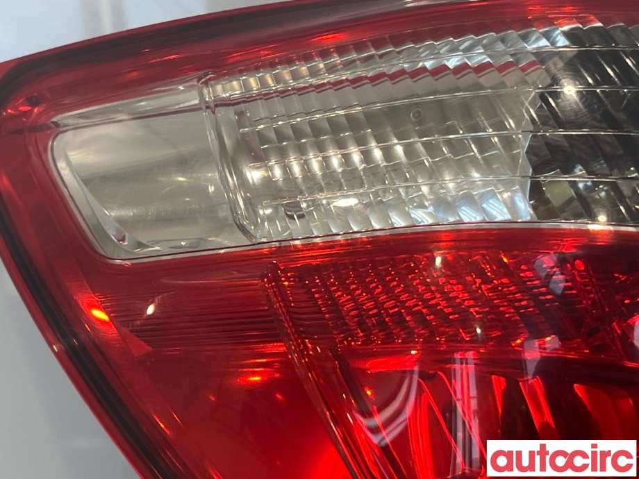 Baklykt venstre til Nissan Qashqai 2010-2014 (Type I, Fase 2)  (NISSAN|26555BR00A)