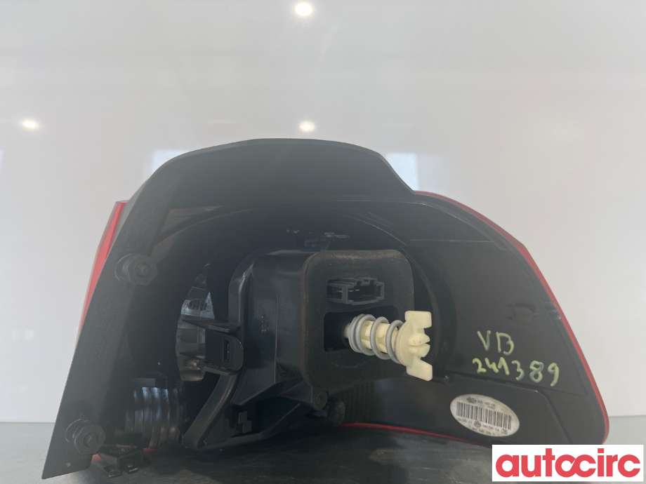 Baklykt venstre til VW Golf VI 2008-2012  (VOLKSWAGEN|5K0945095)