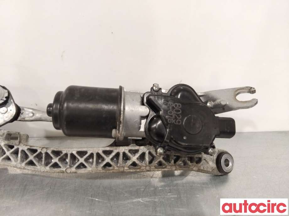 Viskermotor frontrute til Mitsubishi Lancer 2008-2017  (MITSUBISHI|8250A170|8251A032)