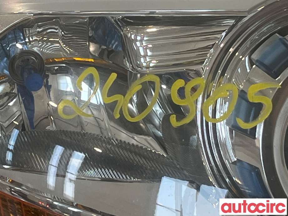 Frontlykt høyre halogen til Ford Kuga 2008-2012 (Type I)  (FORD|1590741)