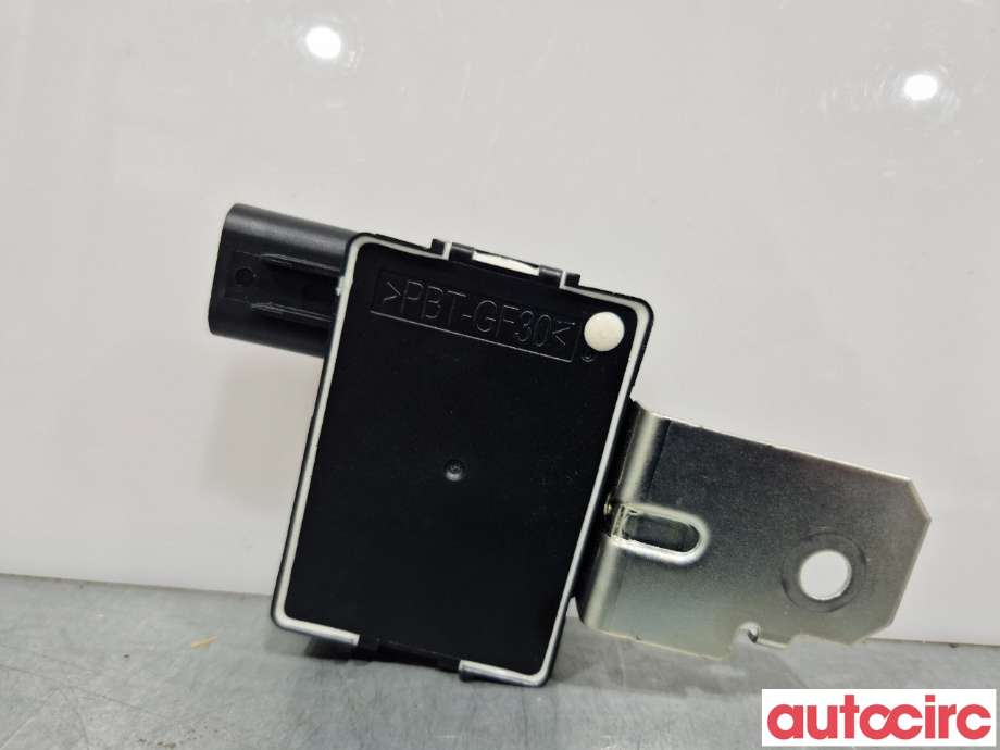 Diverse deler til Mitsubishi Outlander 2015-->> (Type III, Fase 2)  (MITSUBISHI|8637A114|)