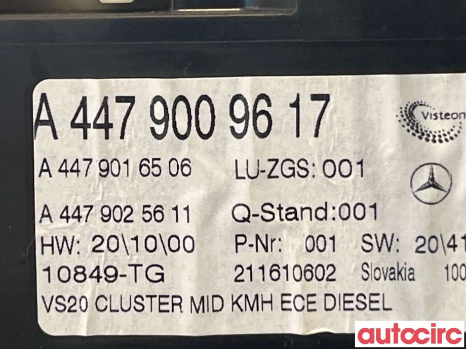 Instrumentpanel til Mercedes Vito 2014-->> (W447) (W447) (MERCEDES|A4479009617)