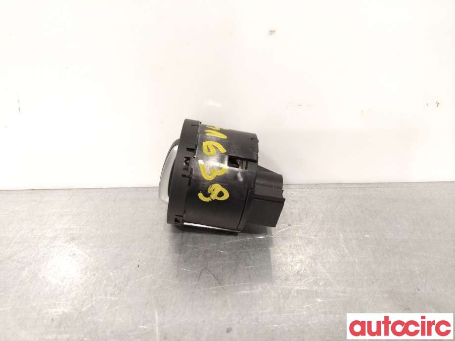 Bryter lys til VW Golf VI 2008-2012  (VOLKSWAGEN|3C8941431|)