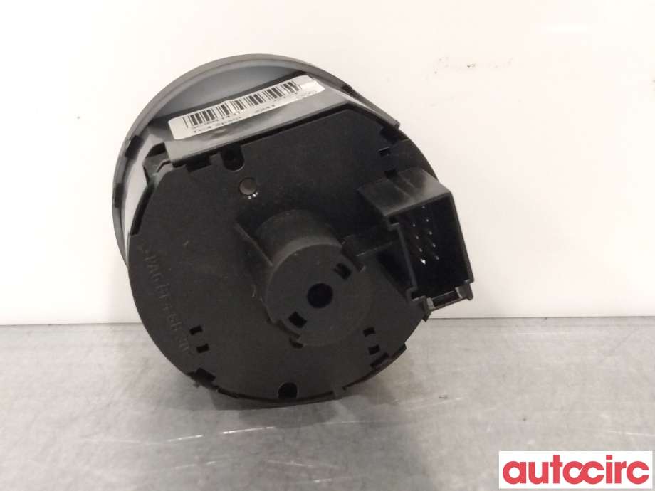 Bryter lys til VW Golf VI 2008-2012  (VOLKSWAGEN|3C8941431|)