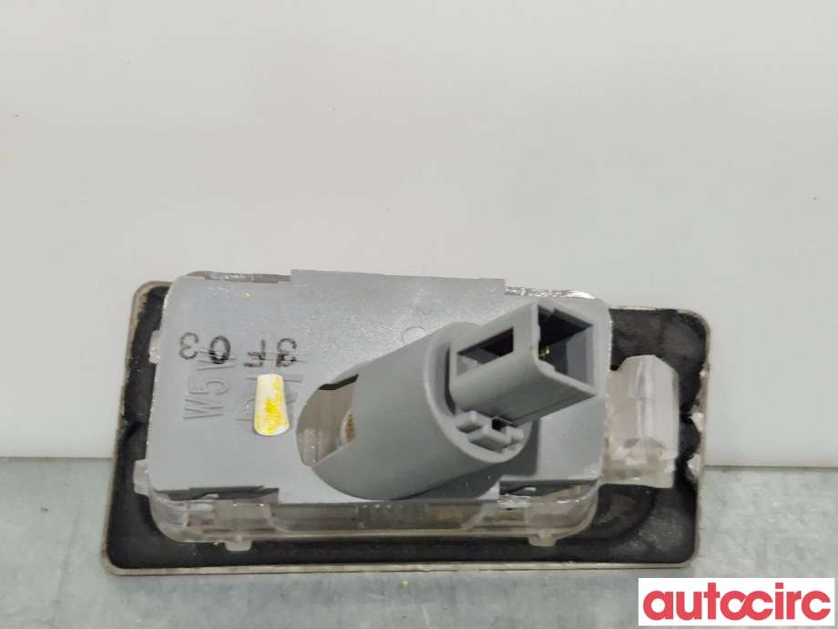 Skiltlys til Hyundai i30 2012-2017 (Type II)  (HYUNDAI|925021M400|)