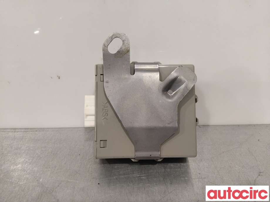 Styreenhet 4WD til Mitsubishi Outlander 2010-2012 (Type II, Fase 2)  (MITSUBISHI|8631A676|)