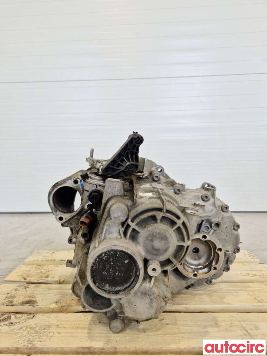 Girkasse manuell 6-trinn til VW Caddy 2010-2015 (Type III, Fase 2)  (VOLKSWAGEN|02Q300048K|NFQ|02Q300013S)