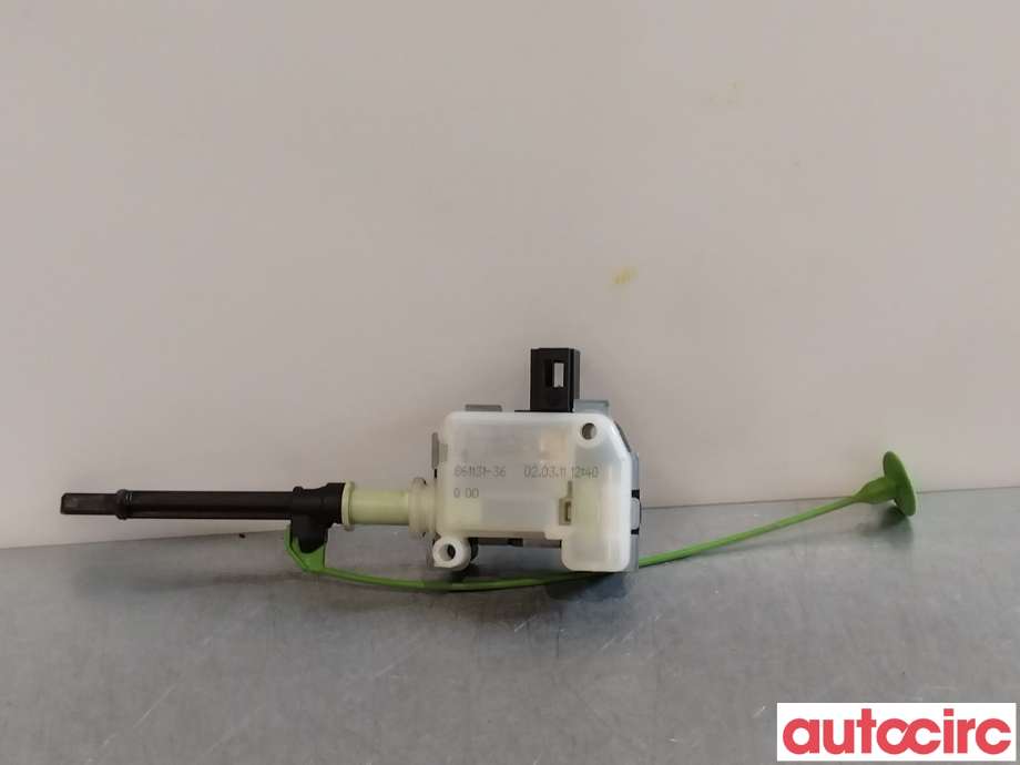 Diverse deler til Volvo XC70 2008-2013 (Type II, Fase 1)  (VOLVO|31299107|86113136)