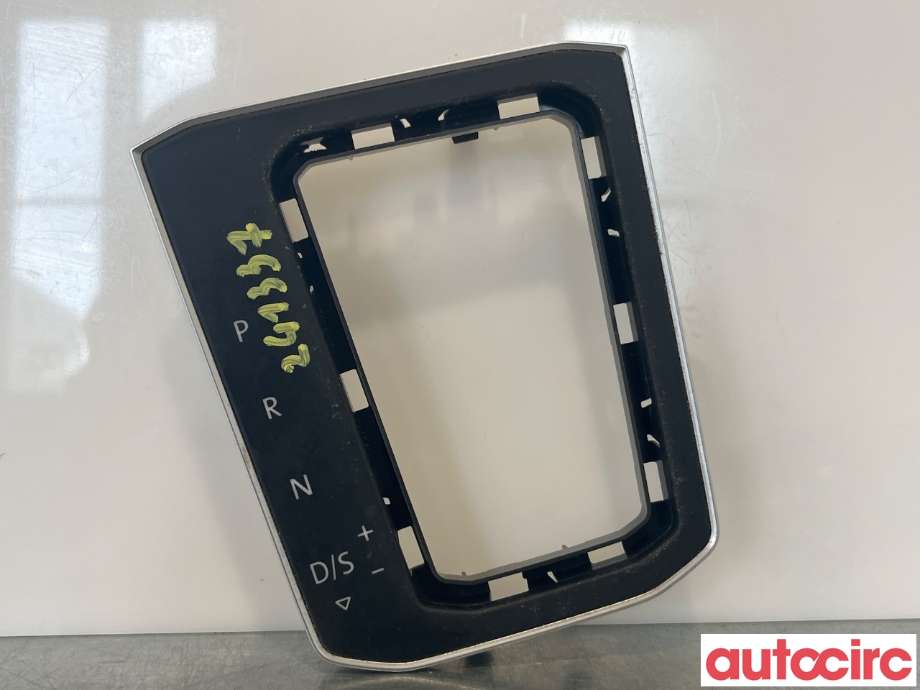 Diverse deler til VW Tiguan, 2016-2020 (Type II, Fase 1) (VOLKSWAGEN|5NB713203)