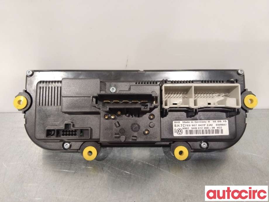 Varmeapparat betjening til VW Transporter / Caravelle 2015-2019 (T6) (T6) (VOLKSWAGEN|7E0907047AF|)