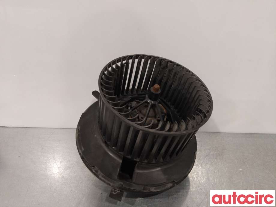 Varmeapparat motor til VW Caddy 2010-2015 (Type III, Fase 2) (VOLKSWAGEN|1K1819015Ø|)
