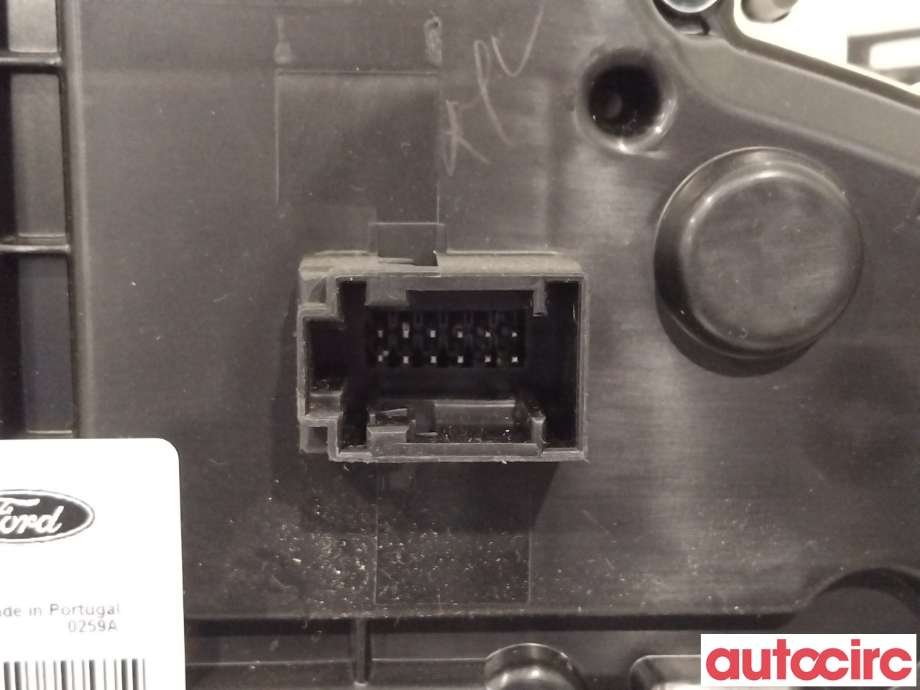 Instrumentpanel til Ford Transit Connect 2013-2018 Type II, Fase 1  (FORD|2550351||DT1T-10849-GCB)