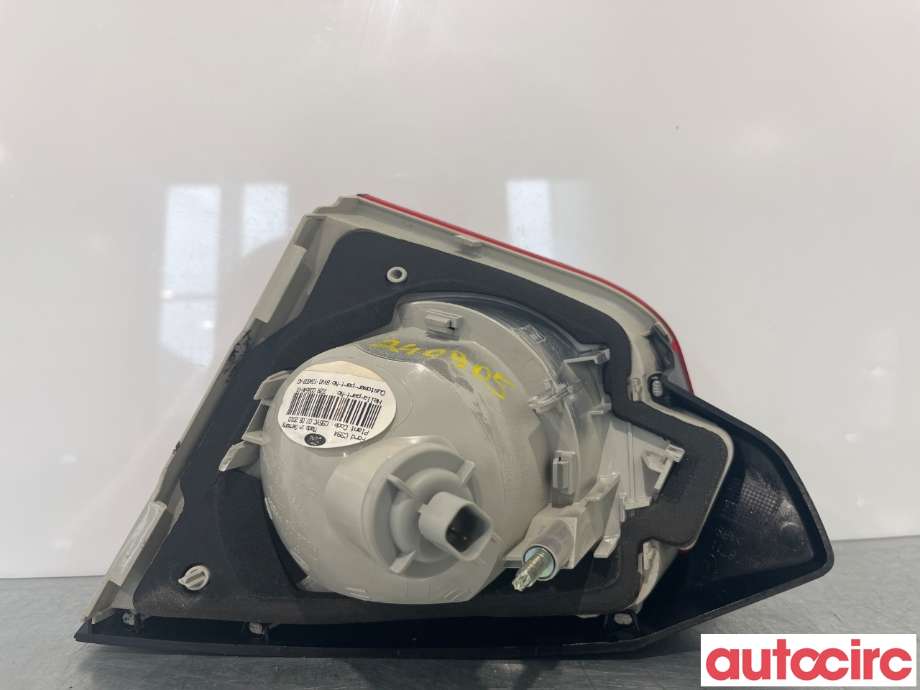 Baklykt venstre indre til Ford Kuga 2008-2012 (Type I) (FORD|1545445)