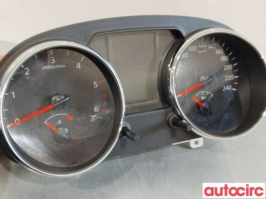 Instrumentpanel til Nissan Qashqai 2010-2014 (Type I, Fase 2)  (NISSAN|24810BR50E)