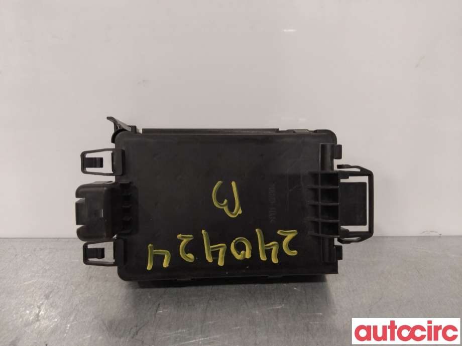 Styreenhet comfort (BCM) til Mazda 6 2013-2015 (Type III, Fase 1)  (MAZDA|KD45675Y0G|)