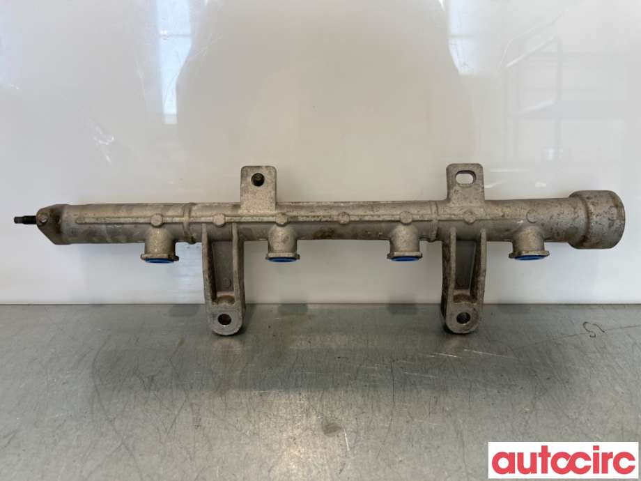 Dyseskinne (fuelrail) til Hyundai Getz 2002-2009  (HYUNDAI|3530422620|)