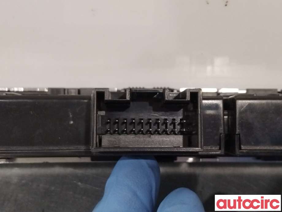 Bryter nødblink til Audi A3 2012-2016 (Type III, Fase 1)  (AUDI|8V0925301EK|)