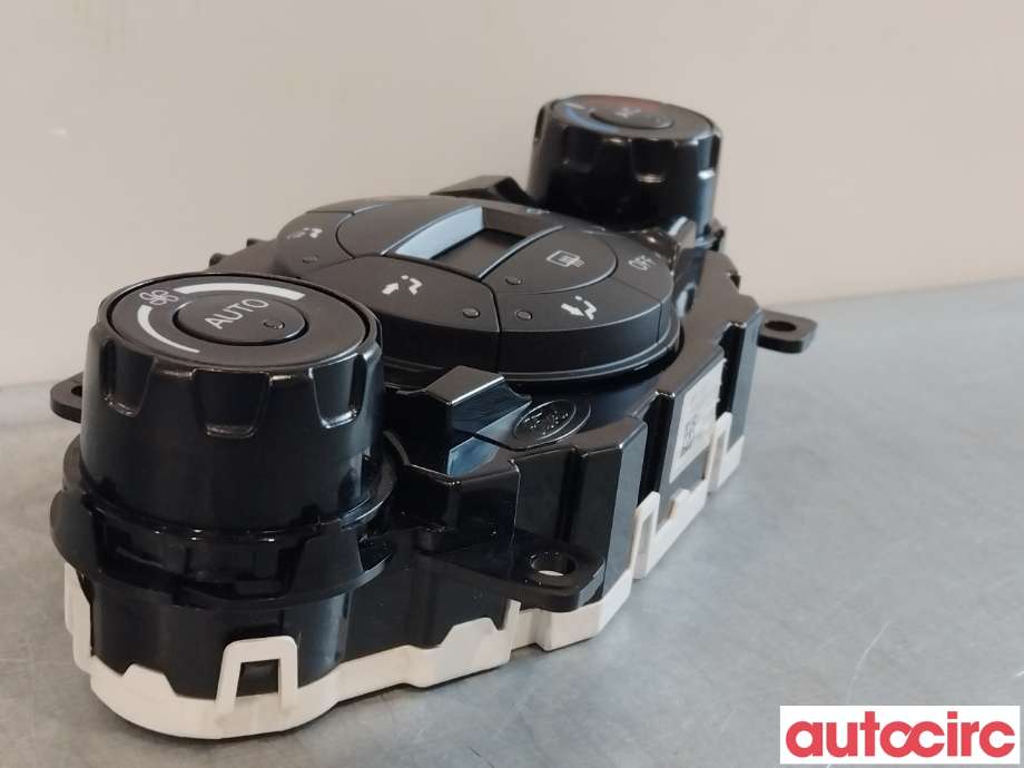 Varmeapparat betjening til Ford Fiesta 2008-2012 (Type VI, Fase 1)  (FORD|1775088|8A6T18C612)
