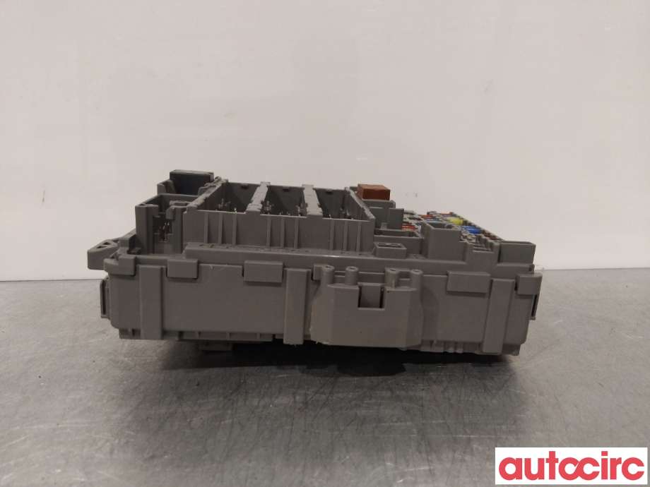 Sikringsboks til Honda Civic 2012-2015 (Type IX, Fase 1)  (HONDA|F26-TB9-G211|)