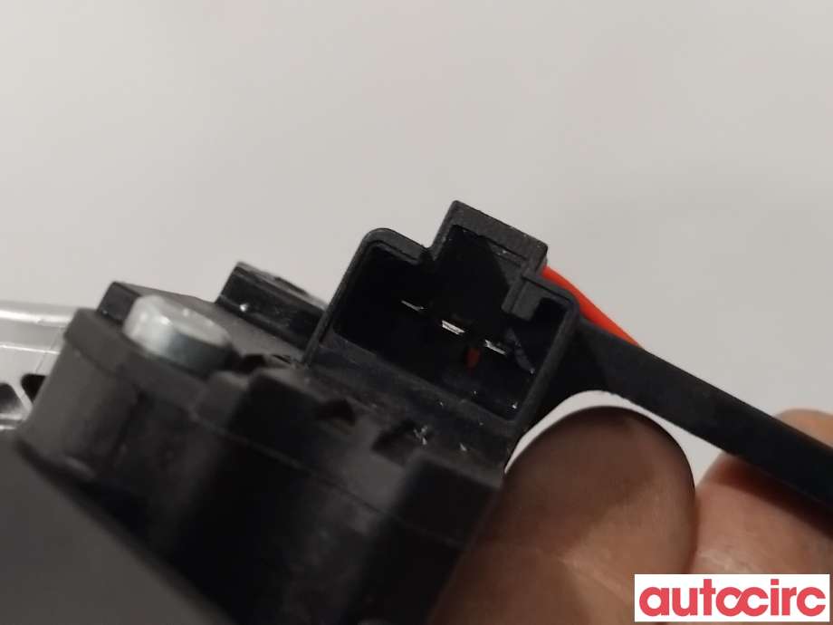 Bryter diverse til Mitsubishi ASX 2010-2019  (MITSUBISHI|2401A008|)
