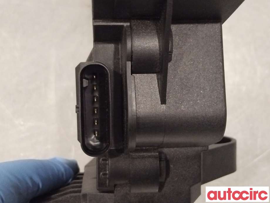Pedal gass til Mercedes B-Klasse 2011-2018 (W246) (W246) (MERCEDES|A2463001404|)